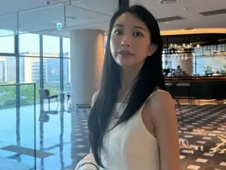 "Istri Lee Ji Hoon" Ayane, kecantikan murni dengan rambut lurus panjang... "Ada hari-hari ketika aku ingin berdandan"