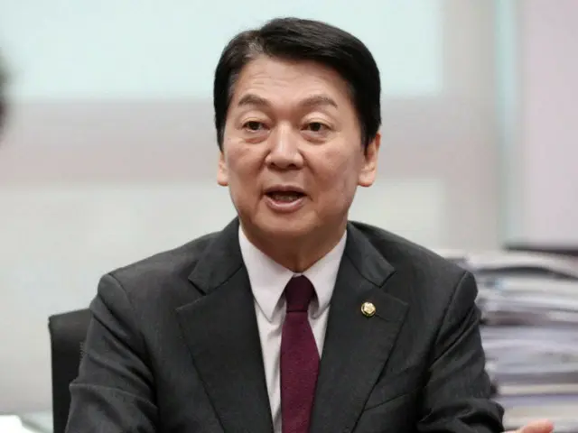Ahn Cheol-soo: "Saya mengakui kesalahan pemerintahan Yoon, tapi Lee Jae-myung tidak baik"
