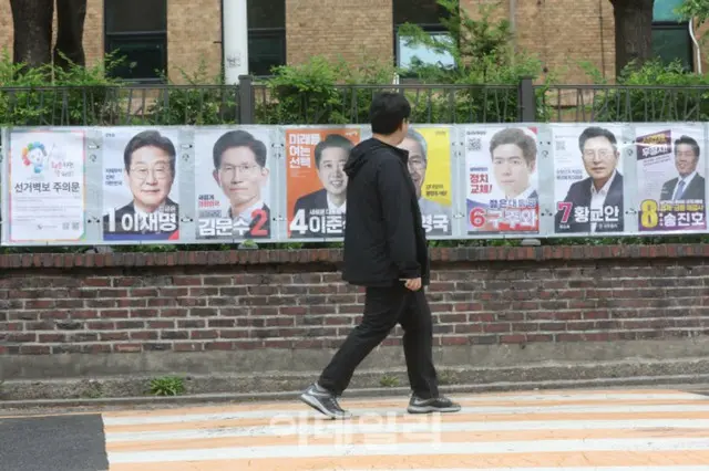 「OO候補者選ぶな」バス停に落書きや印刷物…捜査依頼＝韓国済州