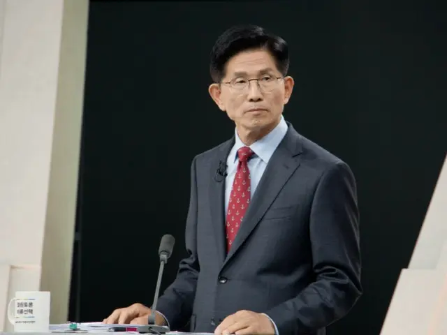 Kim Moon-soo mengkritik tajam Lee Jae-myung dalam debat TV: "Terlalu banyak orang dekat dengannya yang meninggal" = pemilihan presiden Korea Selatan