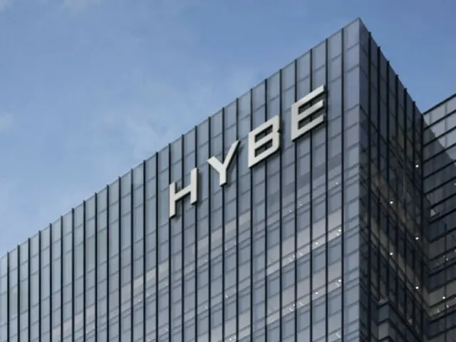 HYBE, yang meliputi BTS, mendirikan anak perusahaan di Tiongkok → memulai invasi skala penuh ke daratan...mencerminkan harapan untuk pencabutan larangan terhadap artis Korea