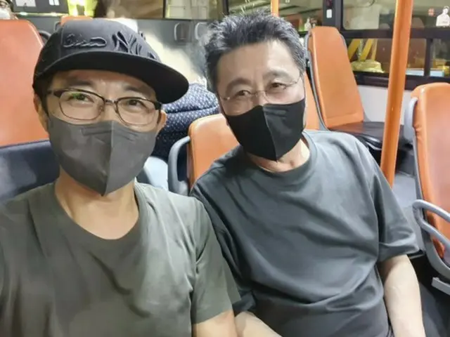 Aktor An Jae Wook merilis foto dirinya bersama mendiang Choi Jung Woo... "Mohon doanya agar adik saya tidak kesepian"