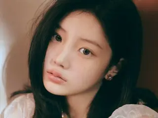 Wonhee "ILLIT" melakukan lemparan pertama sejak debut