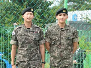 [Foto] RM&V BTS telah dibebastugaskan hari ini (10) setelah menyelesaikan dinas militer mereka!
