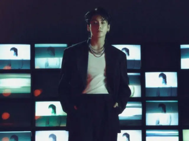 JUNG KOOK dari BTS tampil sebagai bintang tamu di konser J-HOPE... "ARMY, kami sangat merindukanmu" - panggung kejutan untuk "Seven"