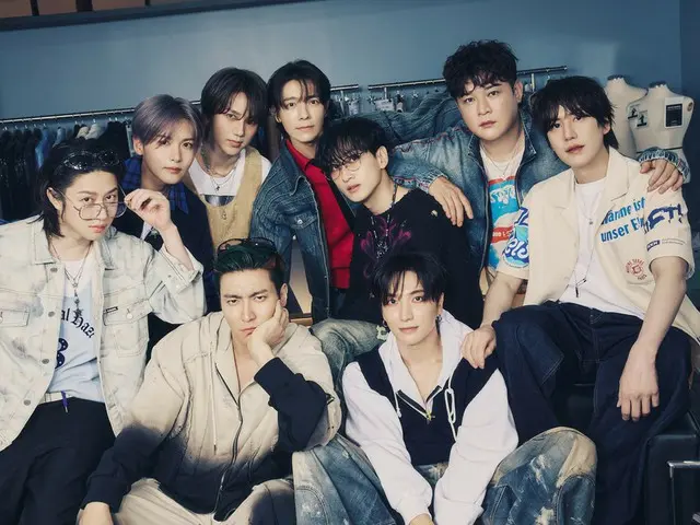 "SUPER JUNIOR" akan merilis album debut peringatan 20 tahun bulan depan... Judul lagunya adalah "Express Mode"