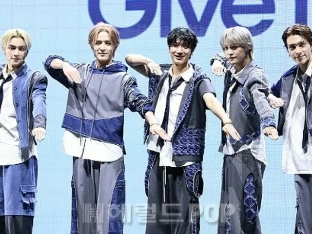Konser "WayV" di Seoul sudah mulai ramai... semua tiket terjual habis