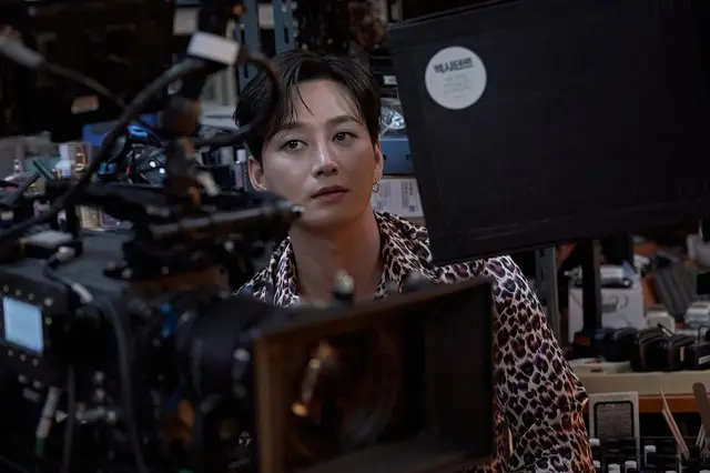 カン・ドンウォン主演映画『プロット 殺人設計者』メイキング映像＆オフショットが解禁！5