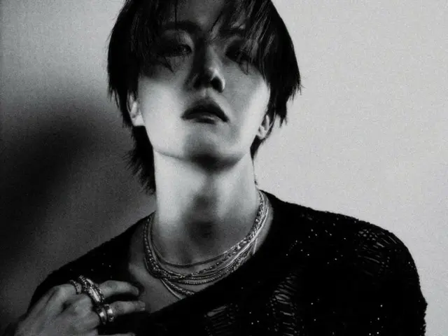 J-HOPE BTS berada di peringkat ke-40 di tangga lagu HOT100 Billboard... artis solo K-POP dengan peringkat tertinggi sepanjang masa