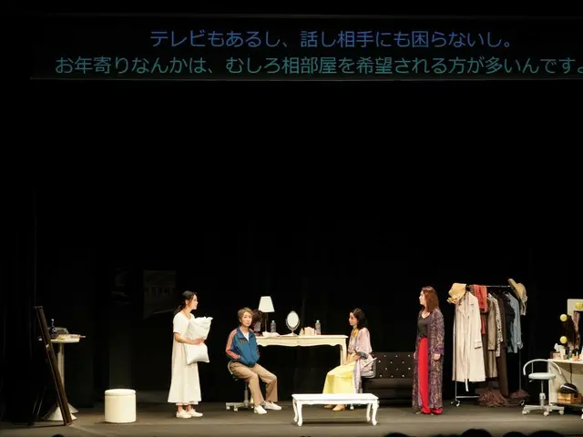 [Laporan Resmi] Aktris Korea Song Ok-suk dan Lee Il-hwa tampil di Jepang! Pertunjukan "Ruang Ganti - Apa yang berlalu akan segera menjadi kenangan" dibuka di Teater Hakuhinkan di Tokyo