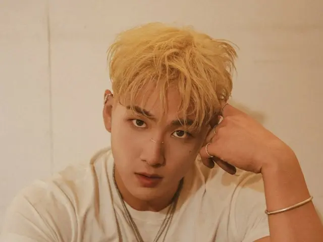 Penyanyi Baekho merilis foto konsep... sebuah lompatan baru sebagai artis solo