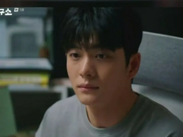 <ULASAN Drama Korea> Sinopsis dan Di Balik Layar "Potato Laboratory" Episode 5... Kang Tae-oh yang tidak pandai berbicara terus-terusan membuat NG pada dialognya = Di Balik Layar dan Sinopsis