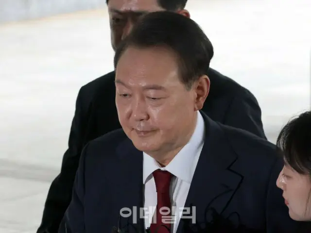 Mantan Presiden Yoon menolak diperiksa jaksa pada sore hari... Tim jaksa khusus menyebut ini sebagai "tindakan yang melewati batas menghalangi penyelidikan" - media Korea Selatan