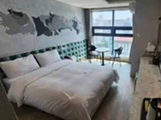 Pemerintah daerah di Korea Selatan mengambil langkah-langkah untuk melawan gelombang panas, dengan menawarkan penggunaan hotel dan air gratis