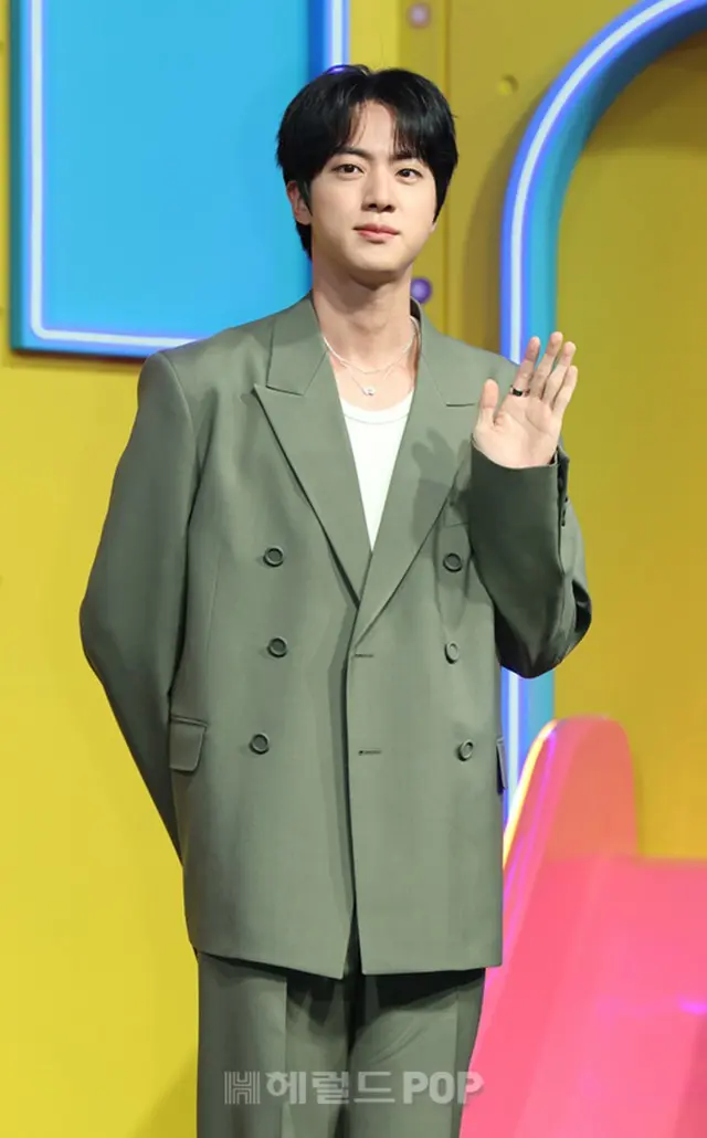 「BTS」JIN、アムステルダムファンコンサート「ライブビューイング」確定