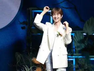 [Laporan Video] Onew (SHINee) mengadakan showcase media untuk album lengkap ke-2 "PERCENT"