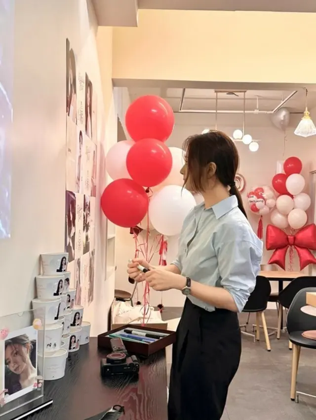 女優シン・セギョン、誕生日記念で逆にプレゼント…手作りのデザートまで