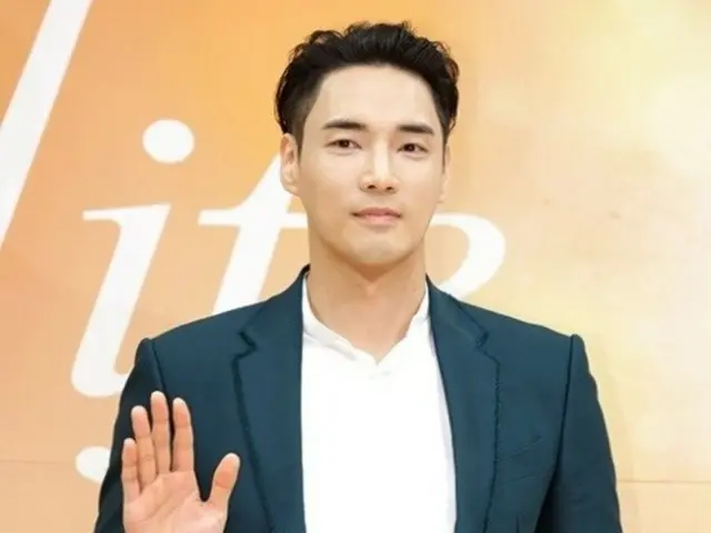 Aktor Kang Ji Seop kembali ke TV setelah dua tahun karena dicurigai menjadi anggota sekte "itu"... Berbicara tentang realitas agama