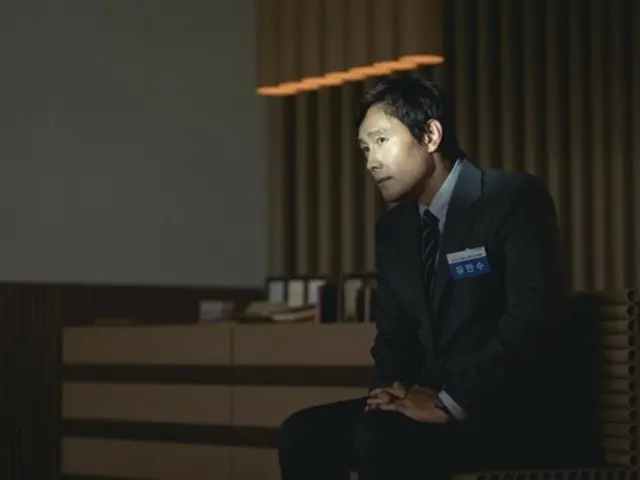 Lee Byung-hun menunjukkan sesuatu yang baru dalam film "Hadakara"... Sutradara Park Chan-wook berkata, "Film ini menghibur sampai akhir"