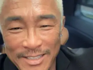 Yoshihiro Akiyama berseri-seri saat menerima telepon ulang tahun dari putrinya, Saran... "Hadiah terbaik yang pernah ada"