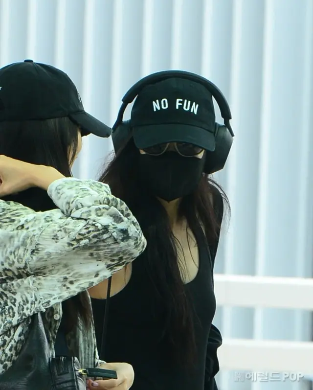 【フォト】「BLACKPINK」JENNIE＆JISOO、ワールドツアーのためパリに向けて出発2