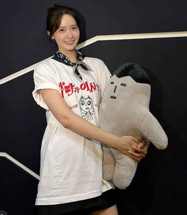 ユナ（少女時代）、アップヘアで清純美