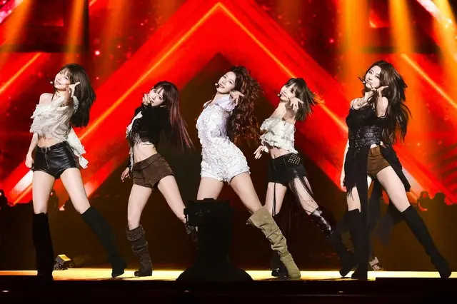 “最高の公演”「LE SSERAFIM」、アジアツアーを現地メディアが絶賛…9月には北米ツアー突入