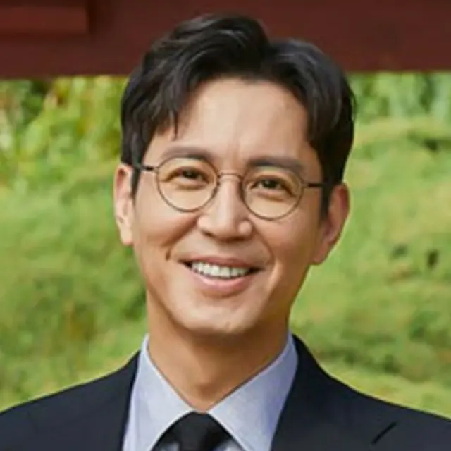 Choi Won Young（ファン・ヒョンド）
