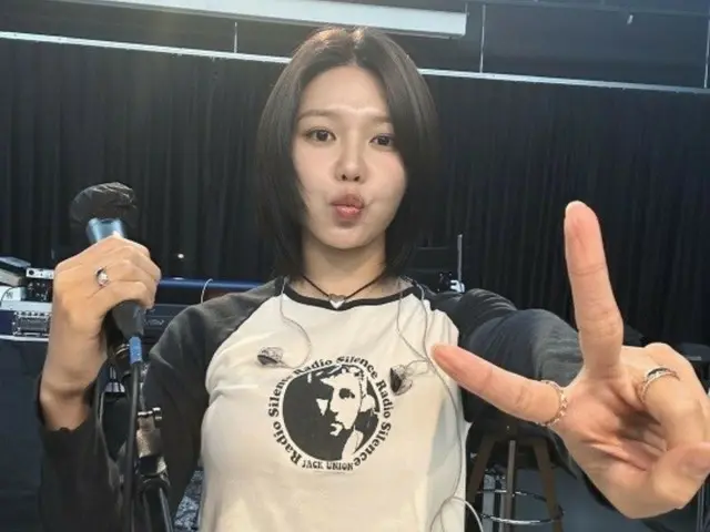 Choi Sooyoung Pamer Pusarnya dengan Cropped T-shirt... Style One Top di SNSD (Girls' Generation)