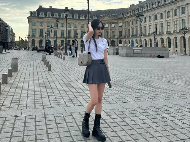 Mina "TWICE", kecantikan yang tidak bisa disembunyikan bahkan dengan kacamata hitam...Wanita Paris yang cantik