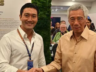 “SUPER JUNIOR” Siwon berjabat tangan dengan Perdana Menteri Singapura “Suatu kehormatan bertemu dengan Anda”…Raja Jaringan Global