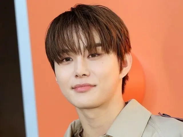 [Foto] Jungwoo "NCT" berpartisipasi dalam acara foto untuk memperingati pembukaan toko pop-up merek sepatu dan tas Italia "TOD'S"