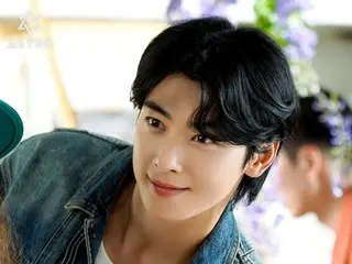 "ASTRO" Cha Eun Woo merilis cuplikan di balik layar dari adegan syuting iklan... Ledakan pesona yang menyegarkan