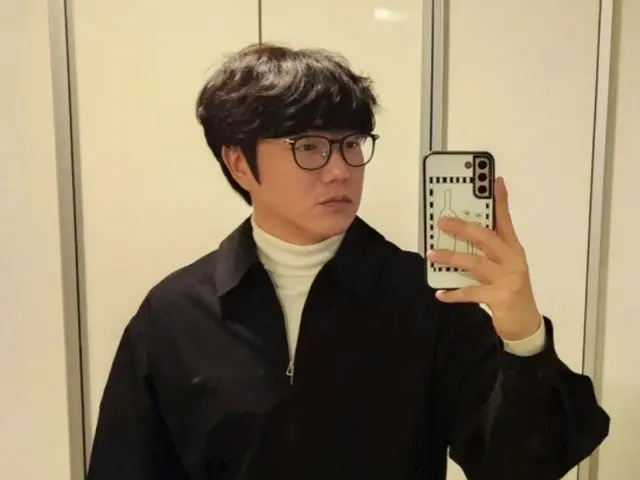 Sung Si Kyung mengumumkan hari ke 15 berhenti merokok... "Aku memintamu mengunggah foto selfie"