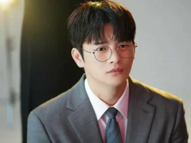 Seo In Guk sangat mengagumi pesona yang berlawanan... Pengambilan gambar poster dan presentasi produksi di balik layar rilis (termasuk video)