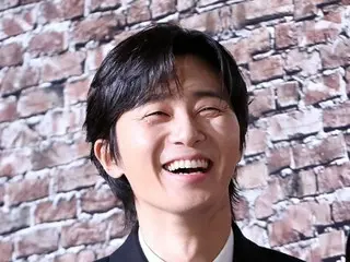 [Foto] Aktor Park Seo Jun menghadiri presentasi produksi "Gyeongseong Creature"... Senyuman yang menyegarkan