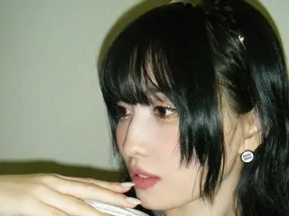 Momo "TWICE" dengan berani mengungkapkan status terkininya dengan dada terbuka...Gaya seksi dan hot