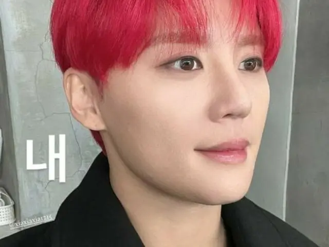 Jun Su (Xia) menantikan konser akhir tahun dengan hati yang manis... "Sampai jumpa besok"