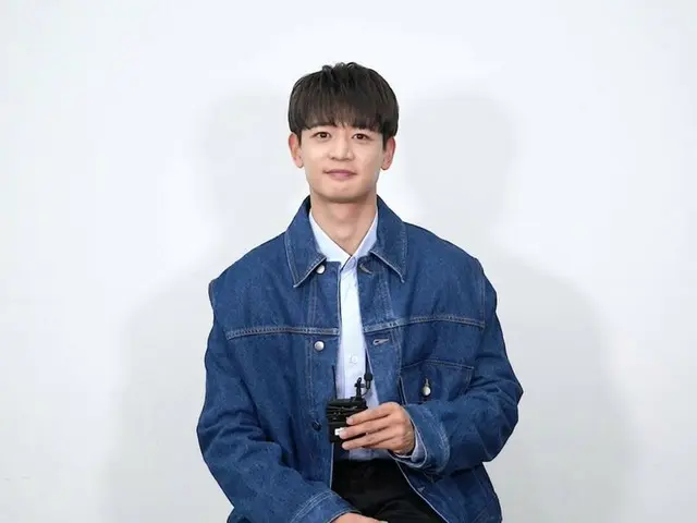 Minho "SHINee" merilis lagu baru "Stay for a night" dan mengirimkan pesan dalam bahasa Jepang kepada penggemar Jepang (termasuk video)