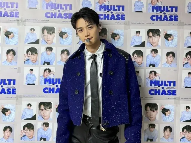 Minho "SHINee" menyapa setelah hari pertama konser penggemar pertamanya... "Aku sangat bahagia hari ini"