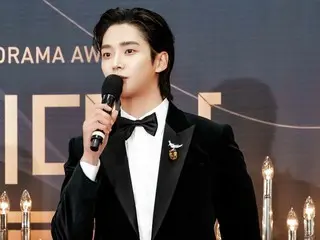 Ro Woon merilis cuplikan di balik layar dari "KBS Drama Awards" tahun lalu... "Hadiah Tahun Baru telah tiba"