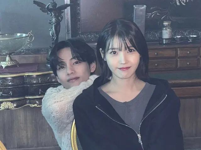 IU merilis potongan di balik layar MV lagu baru...Chemistry spesial dengan "BTS" V