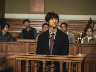 Potongan gambar karakter yang dirilis untuk film Netflix “Ro Giwan”…Song Joong Ki menceritakan kisah seorang pelarian Korea Utara