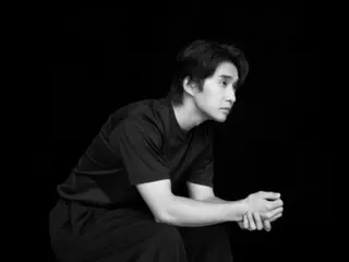 Aktor Ryu DeokHwan mengadakan pameran pertamanya “NONFUNGIBLE”… bekerja sebagai “seniman ganda”