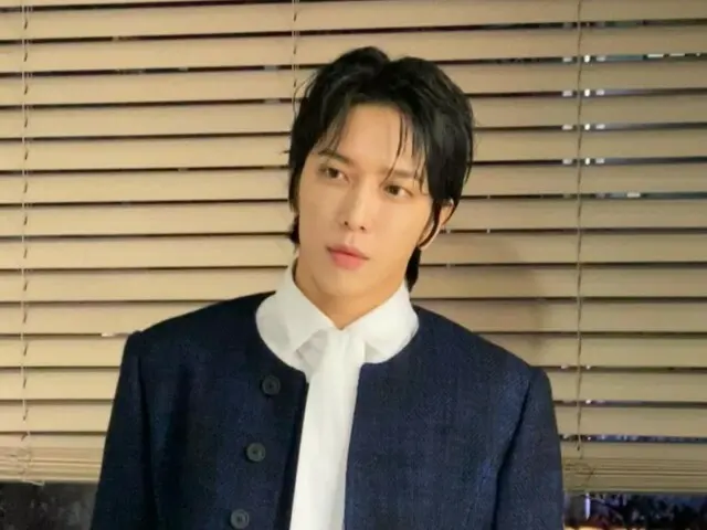 ``CNBLUE'' Jung Yong Hwa terlihat seperti seorang pangeran