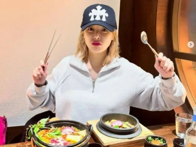 Apakah HyunA (mantan 4Minute) akan berkencan saat Tahun Baru Imlek..."♥" Jejak cinta bintang