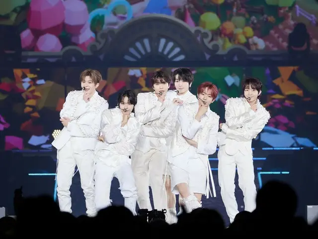 "NCT WISH" tampil pertama kali di Tokyo Dome...'WISH' yang menyegarkan dan penuh semangat