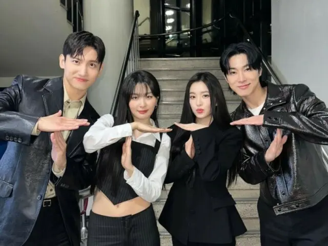 “TVXQ”, “RedVelvet” Foto yang mengharukan bersama Irene dan Seulgi...Keluarga SⅠ yang cantik