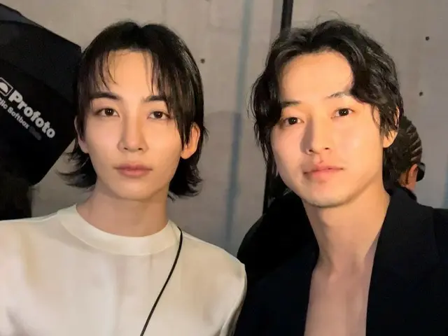 Aktor Kento Yamazaki merilis dua gambar dengan Jeonghan dari "SEVENTEEN"... Reuni di Paris