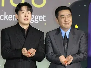 [Foto] Ryu Seung Ryong & Ahn Jae Hong & Kim You Jung menghadiri presentasi produksi serial Netflix "Dakkangjeong"